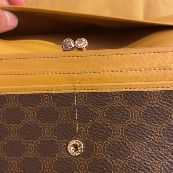 Celine Wallet - Picture 13 of 16